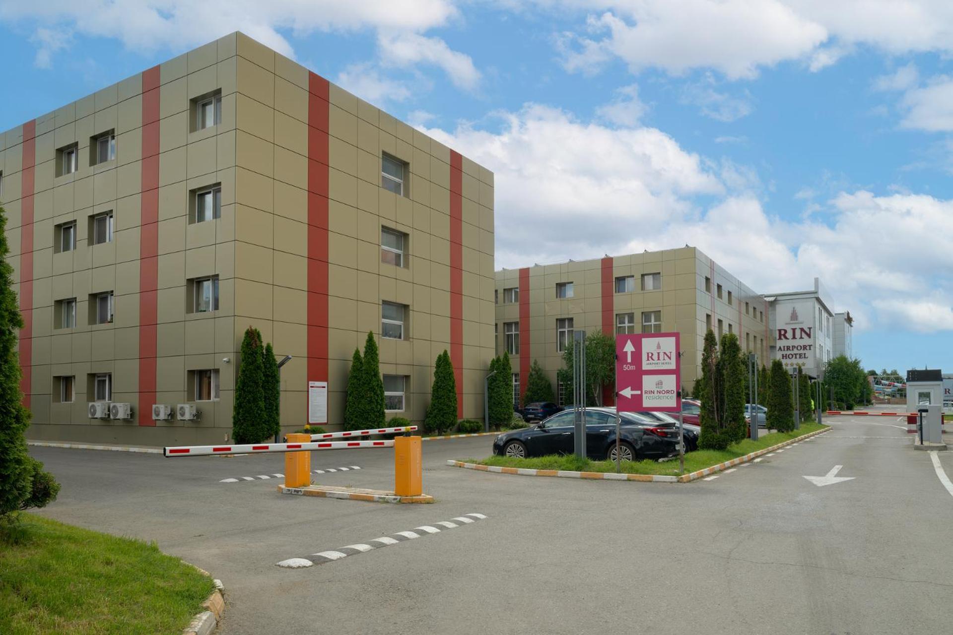 Airport Rin Nord Residence Apartment - Self Check-In オトペニ エクステリア 写真